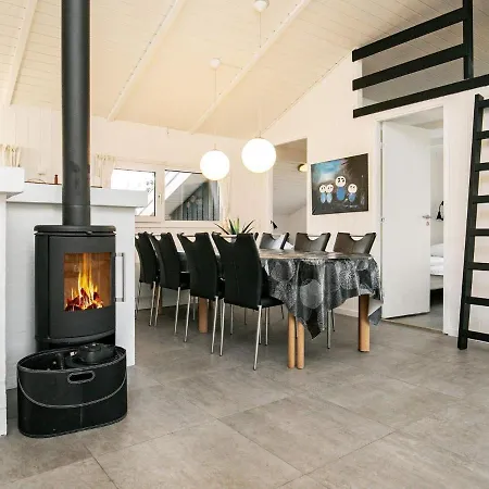 Casa de Férias Four-bedroom In Hjorring 8 *