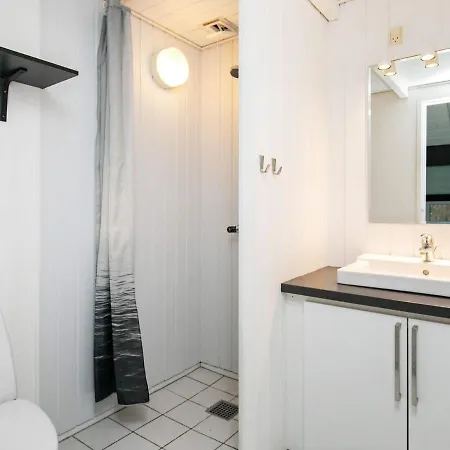 Four-bedroom In Hjorring 8 Holiday home Lonstrup