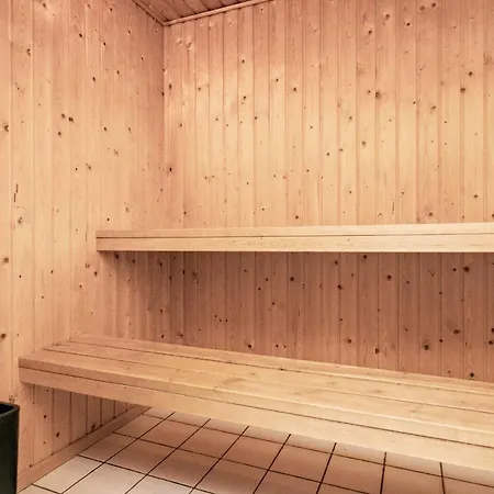 10 Person In Hjorring-by Traum * Lønstrup